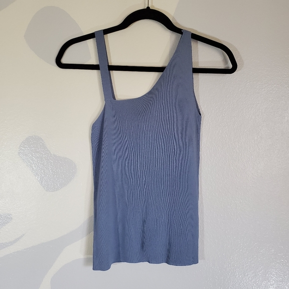 Asymmetrical Tank Top - Picture 1 of 3
